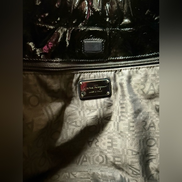 Authentic Salvatore Ferragamo Vala Leather Bag (EUC) - Picture 6 of 9